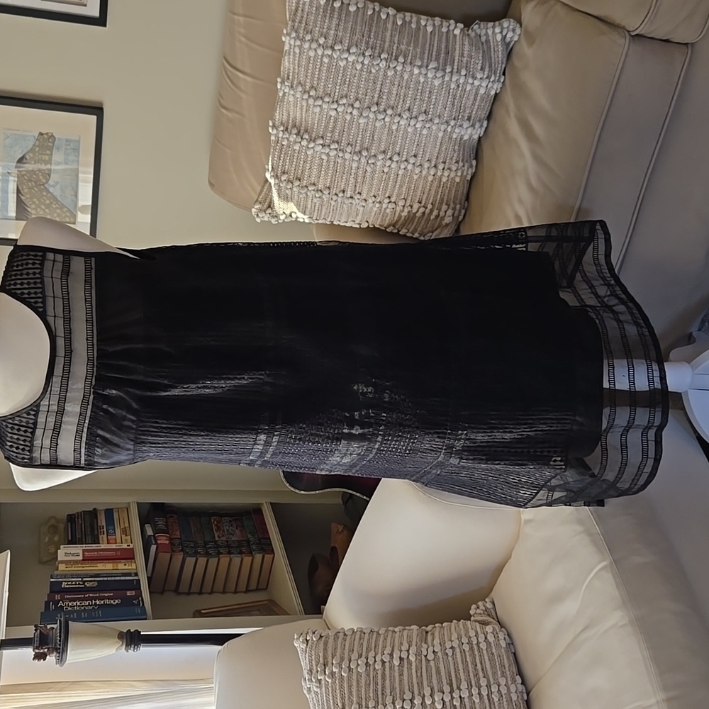 EUC Madewell Black Dress w/Embroidery Size 4